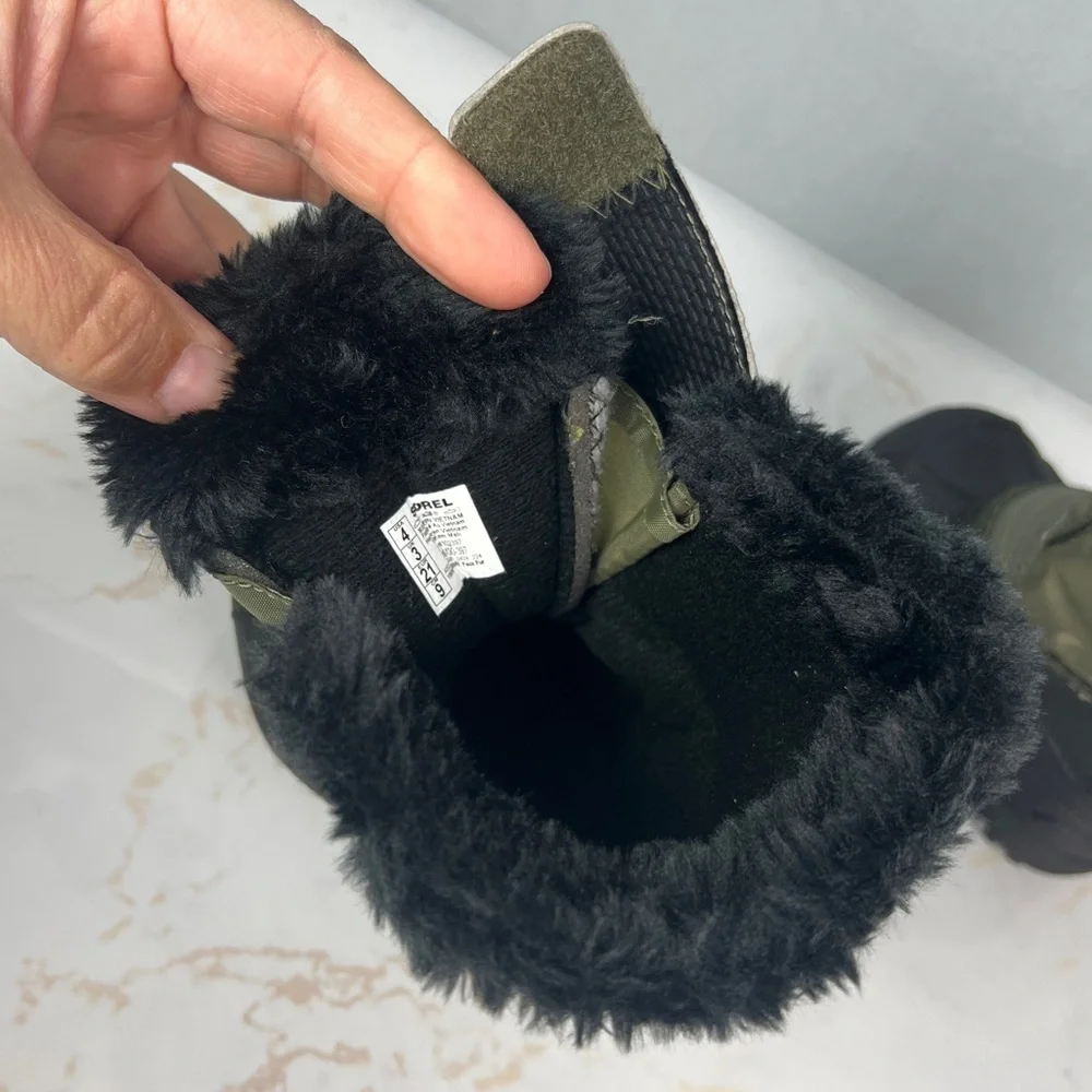NEW Sorel Toddler Snow Commander Boot Winter Velcro Strap Faux Fur Lining Size 4